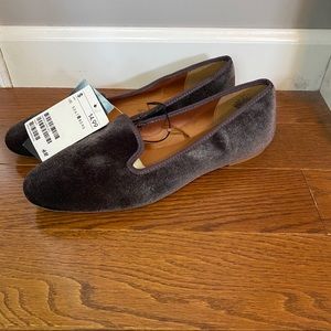 NWT H&M Grey Suede Women’s Loafers